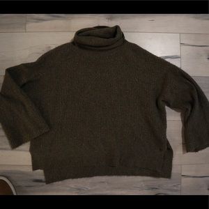 Munk & Lou knit turtle neck